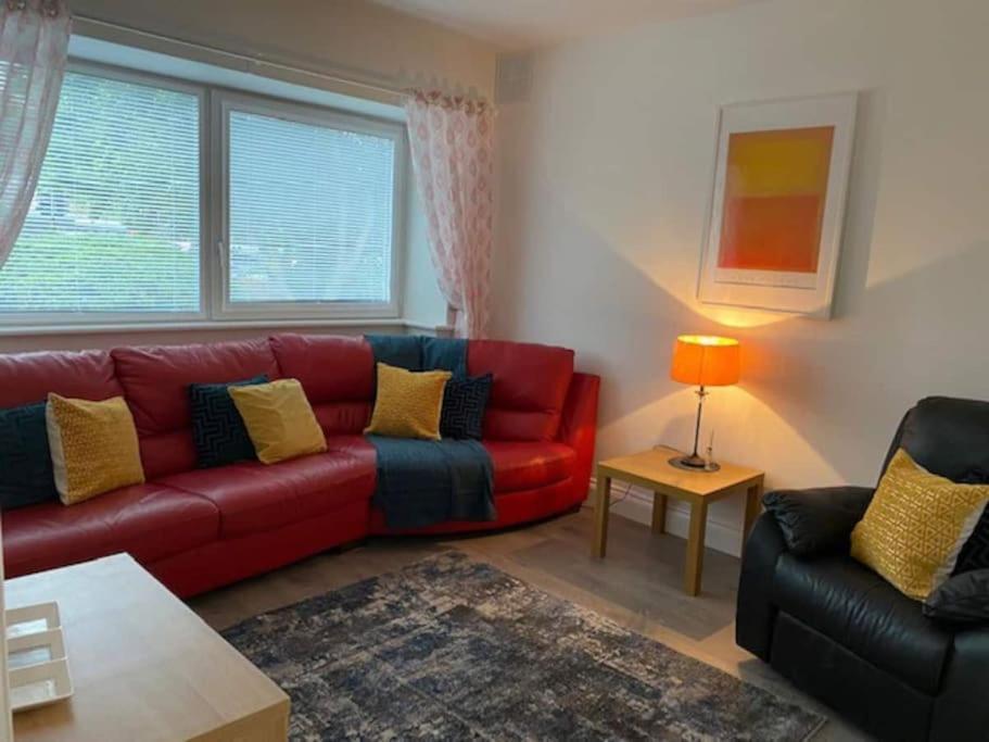 Location, Location - Modern 2 Bed Apt In Killarney Buitenkant foto